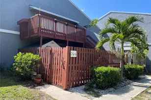 26 Crossings Cir, Boynton Beach, FL 33435 - Photo 2