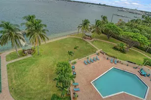 5200 N Flagler Dr, West Palm Beach, FL 33407 - Photo 18