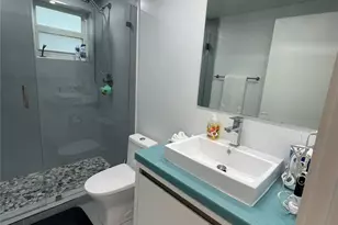 600 NE 2nd St, Dania Beach, FL 33004 - Photo 16