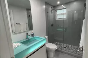 600 NE 2nd St, Dania Beach, FL 33004 - Photo 18