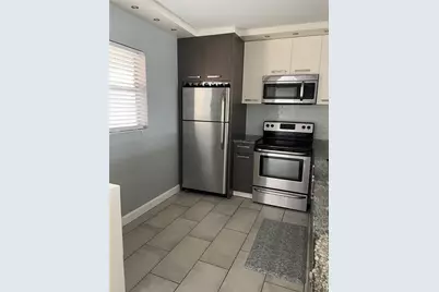 2850 Somerset Drive #404L, Fort Lauderdale, FL 33311 - Photo 2