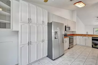 5105 Arbor Glen Circle, Lake Worth, FL 33463 - Photo 4