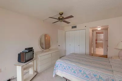 1000 Saint Charles Place #220, Hollywood, FL 33026 - Photo 20