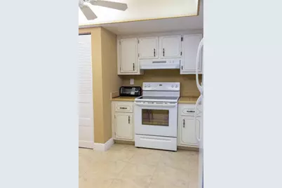 7680 NW 18th Street #406, Margate, FL 33063 - Photo 12