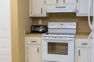 7680 NW 18th St, Margate, FL 33063 - Photo 12