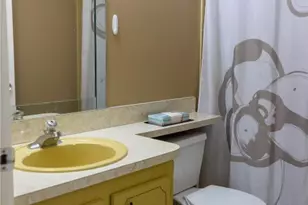 7680 NW 18th St, Margate, FL 33063 - Photo 20