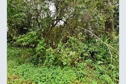 Avenue S Avenue Avenue, Fort Pierce, FL 34947 - Photo 2