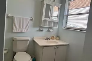 850 E Commercial Blvd, Oakland Park, FL 33334 - Photo 18