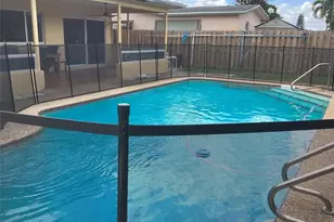 8571 NW 26th St, Sunrise, FL 33322 - Photo 18