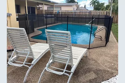 8571 NW 26th Street, Sunrise, FL 33322 - Photo 16