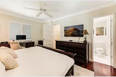 2140 NE 24th Street, Wilton Manors, FL 33305 - Photo 30