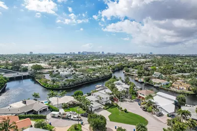 2140 NE 24th Street, Wilton Manors, FL 33305 - Photo 44