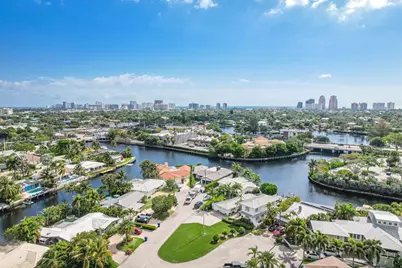 2140 NE 24th Street, Wilton Manors, FL 33305 - Photo 48