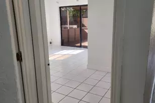 704 SW 4th St, Hallandale Beach, FL 33009 - Photo 22