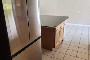 704 SW 4th St, Hallandale Beach, FL 33009 - Photo 14