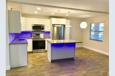 300 SW 134th Way #E210, Hollywood, FL 33027 - Photo 2