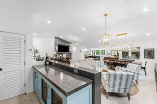 2421 NE 12th St, Fort Lauderdale, FL 33304 - Photo 2