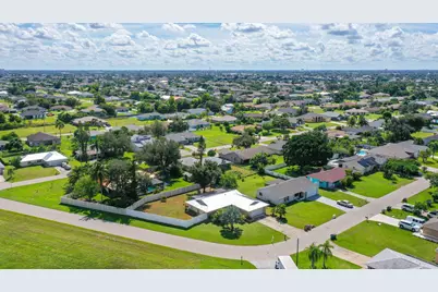137 SE Santa Barbara Place, Cape Coral, FL 33990 - Photo 1