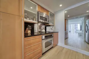 6365 Collins Ave, Miami Beach, FL 33141 - Photo 14