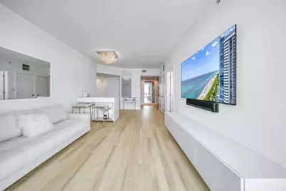 6365 Collins Avenue #2406, Miami Beach, FL 33141 - Photo 8