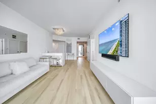 6365 Collins Ave, Miami Beach, FL 33141 - Photo 8