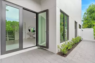 4524 Sea Grape Dr, Lauderdale by the Sea, FL 33308 - Photo 10
