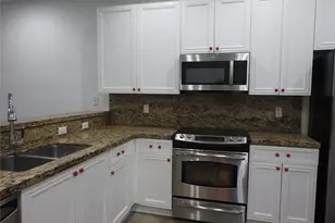 2299 NE 9th Ave, Wilton Manors, FL 33305 - Photo 10