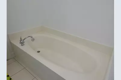 2299 NE 9th Avenue #2299, Wilton Manors, FL 33305 - Photo 20