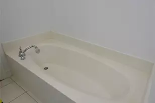 2299 NE 9th Ave, Fort Lauderdale, FL 33305 - Photo 20