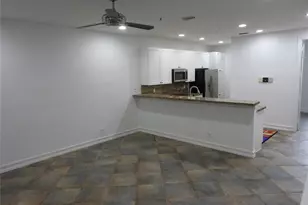 2299 NE 9th Ave, Wilton Manors, FL 33305 - Photo 8