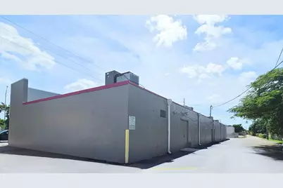 12208 NW 7th Avenue, North Miami, FL 33168 - Photo 4