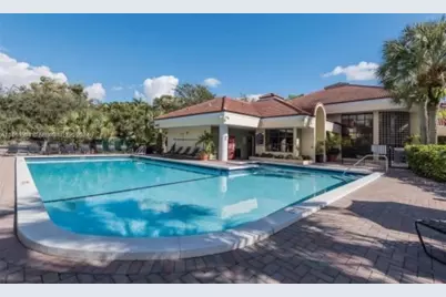 2550 SW 18th Terrace #1810, Fort Lauderdale, FL 33315 - Photo 6