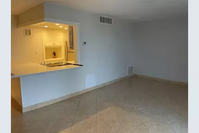 1731 SE 15 #206, Fort Lauderdale, FL 33316 - Photo 4