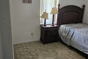 967 SE Breakwater Ave, Port Saint Lucie, FL 34983 - Photo 4