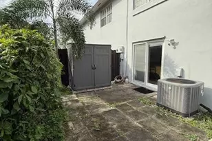 8040 SW 17th Pl, Davie, FL 33324 - Photo 16