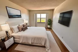 2555 NE 11th St, Fort Lauderdale, FL 33304 - Photo 10