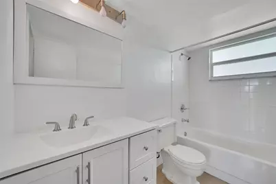 2555 NE 11th Street #806, Fort Lauderdale, FL 33304 - Photo 8