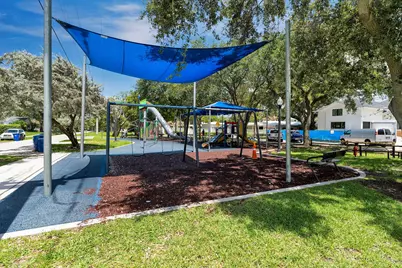 805 SE 10th Street, Fort Lauderdale, FL 33316 - Photo 14