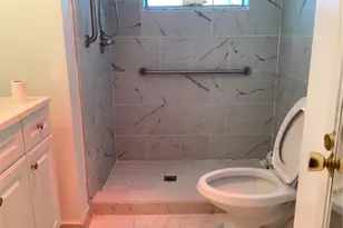 1710 NE 191st St, Miami, FL 33179 - Photo 4