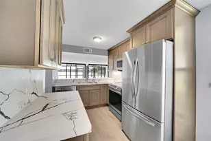 5801 Coral Lake Dr, Margate, FL 33063 - Photo 14