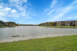 5801 Coral Lake Dr, Margate, FL 33063 - Photo 36