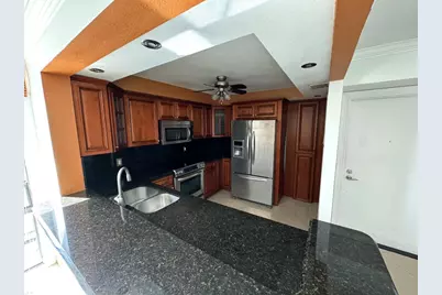 4800 Bayview Drive #406, Lauderdale by the Sea, FL 33308 - Photo 2