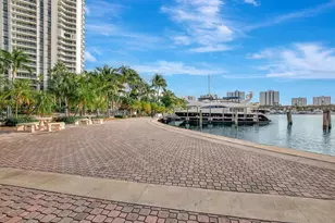 21205 Yacht Club Dr, Aventura, FL 33180 - Photo 48