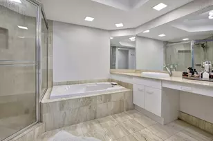 21205 Yacht Club Dr, Aventura, FL 33180 - Photo 32