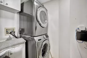 21205 Yacht Club Dr, Aventura, FL 33180 - Photo 36