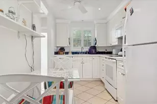 2030 Harwood D, Deerfield Beach, FL 33442 - Photo 4