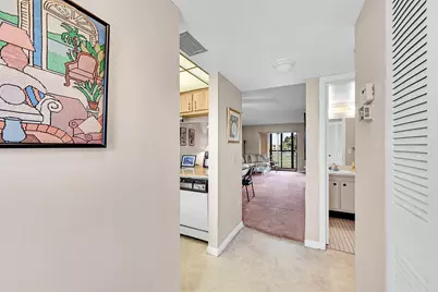 10101 Sunrise Lakes Boulevard #305, Sunrise, FL 33322 - Photo 4