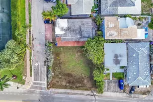 356 Balboa St, Hollywood, FL 33019 - Photo 2