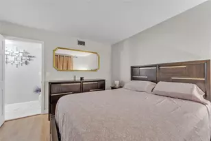 7653 NW 79th Ave, Tamarac, FL 33321 - Photo 16