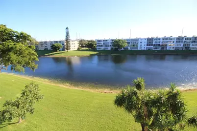 4010 Harwood C #4010, Deerfield Beach, FL 33442 - Photo 10